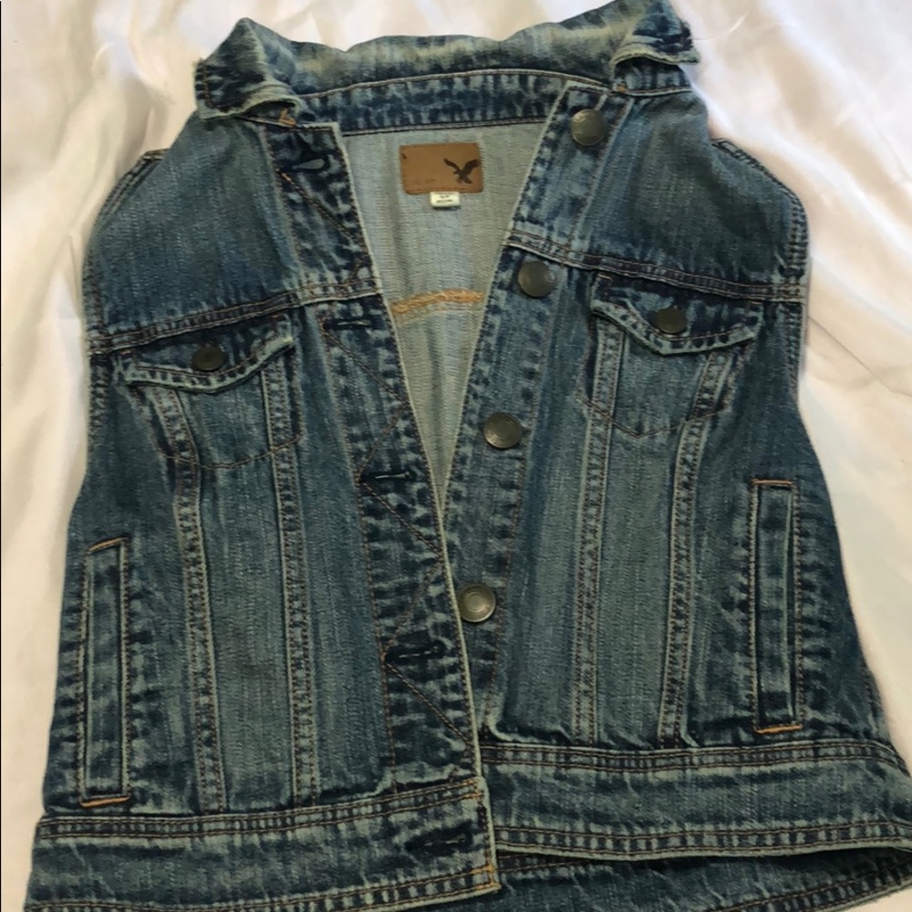 American Eagle Jean Vest